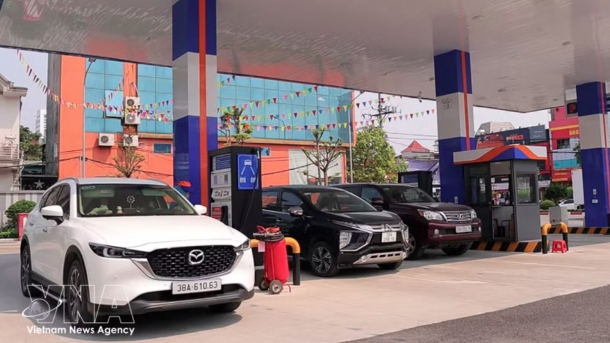 Dung Quat bio-ethanol plant launches its first batch of E100 product